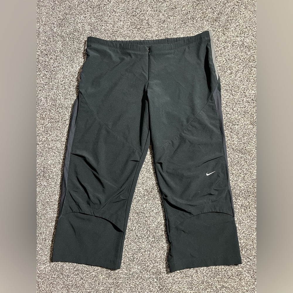 NIKE Shorts Black Women's Size M 8-10 Running fitness